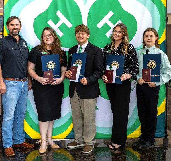 Milam County 4-H Awards Gives High Honors