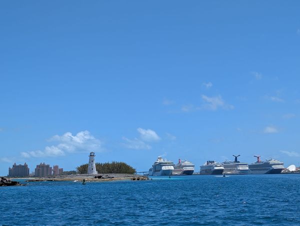 paradise island, bahamas