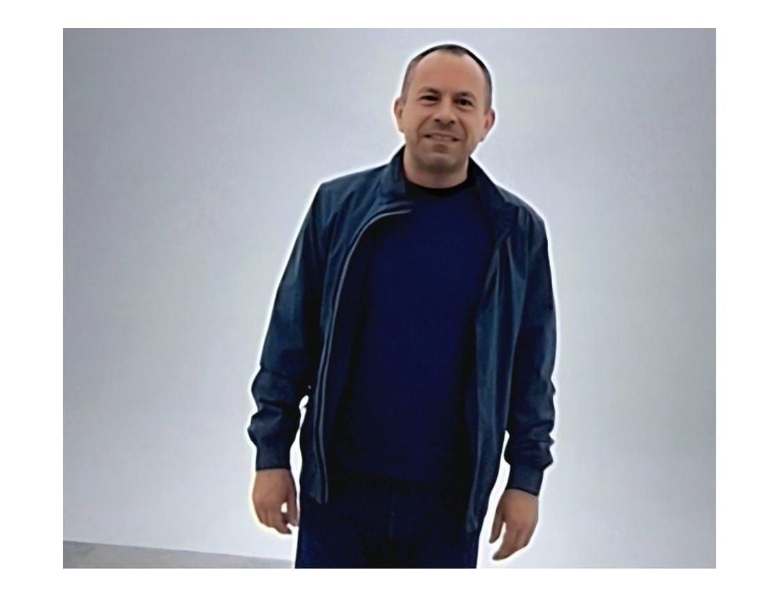 О мени / About Me