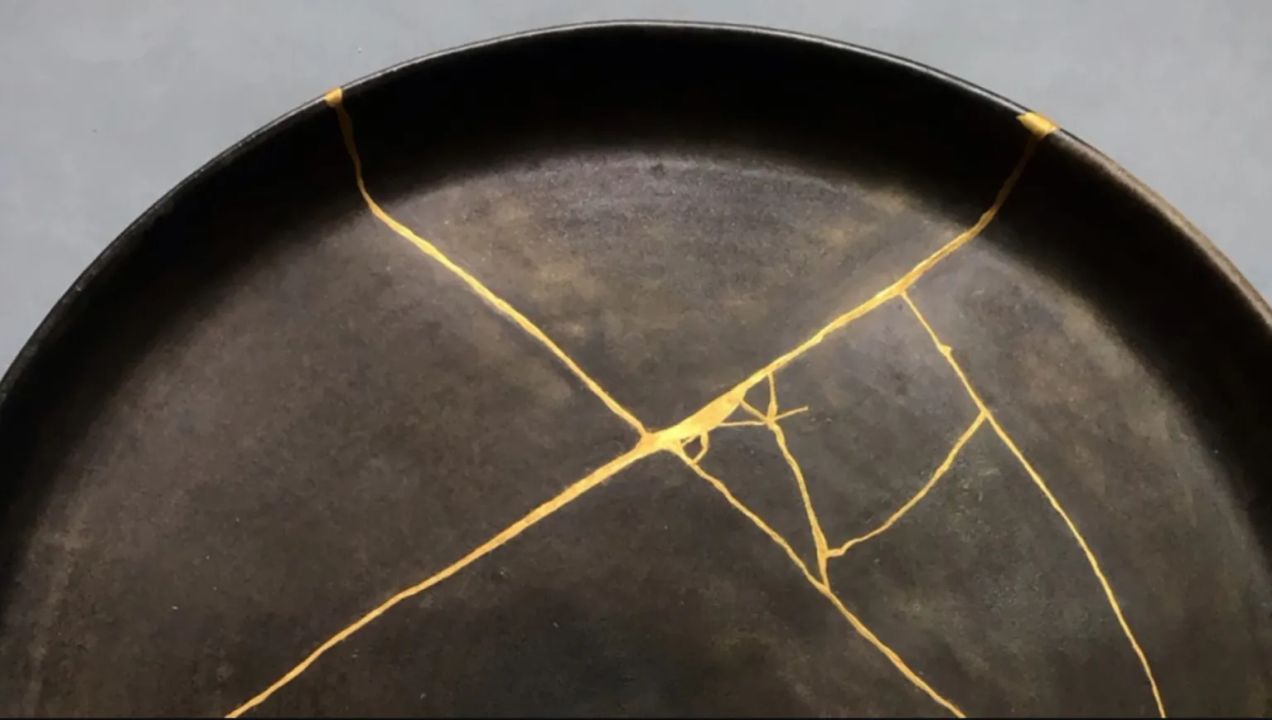 #002 - Impact, from the cracks.