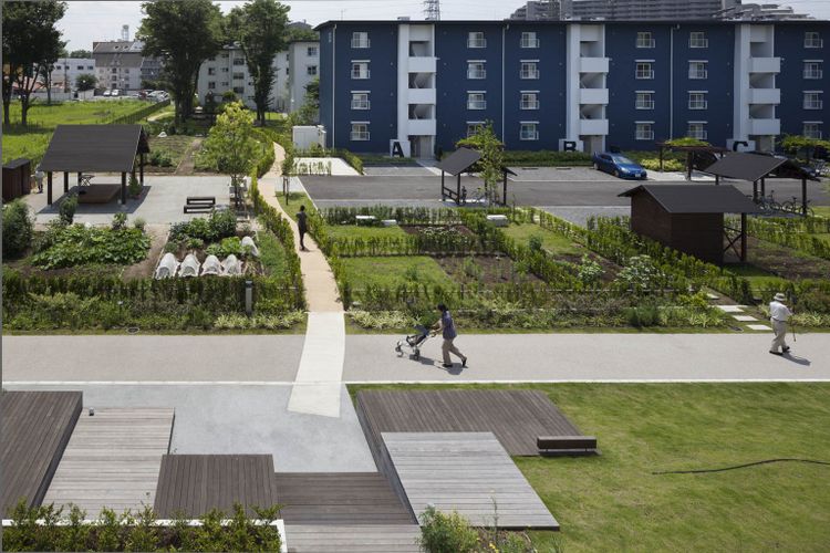 What the Rest of the World Knows About Living Together