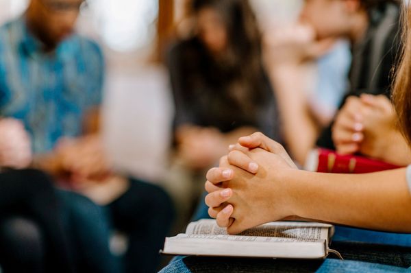 NEW: Encourage Friends and Update Prayer Requests with the App