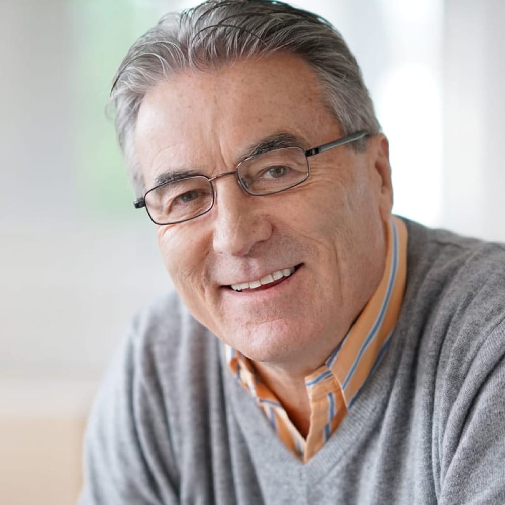 Эдуард Захаров