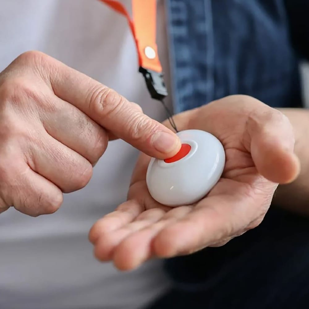 Что такое тревожная кнопка, как понять, что она вам  необходима и как её получить