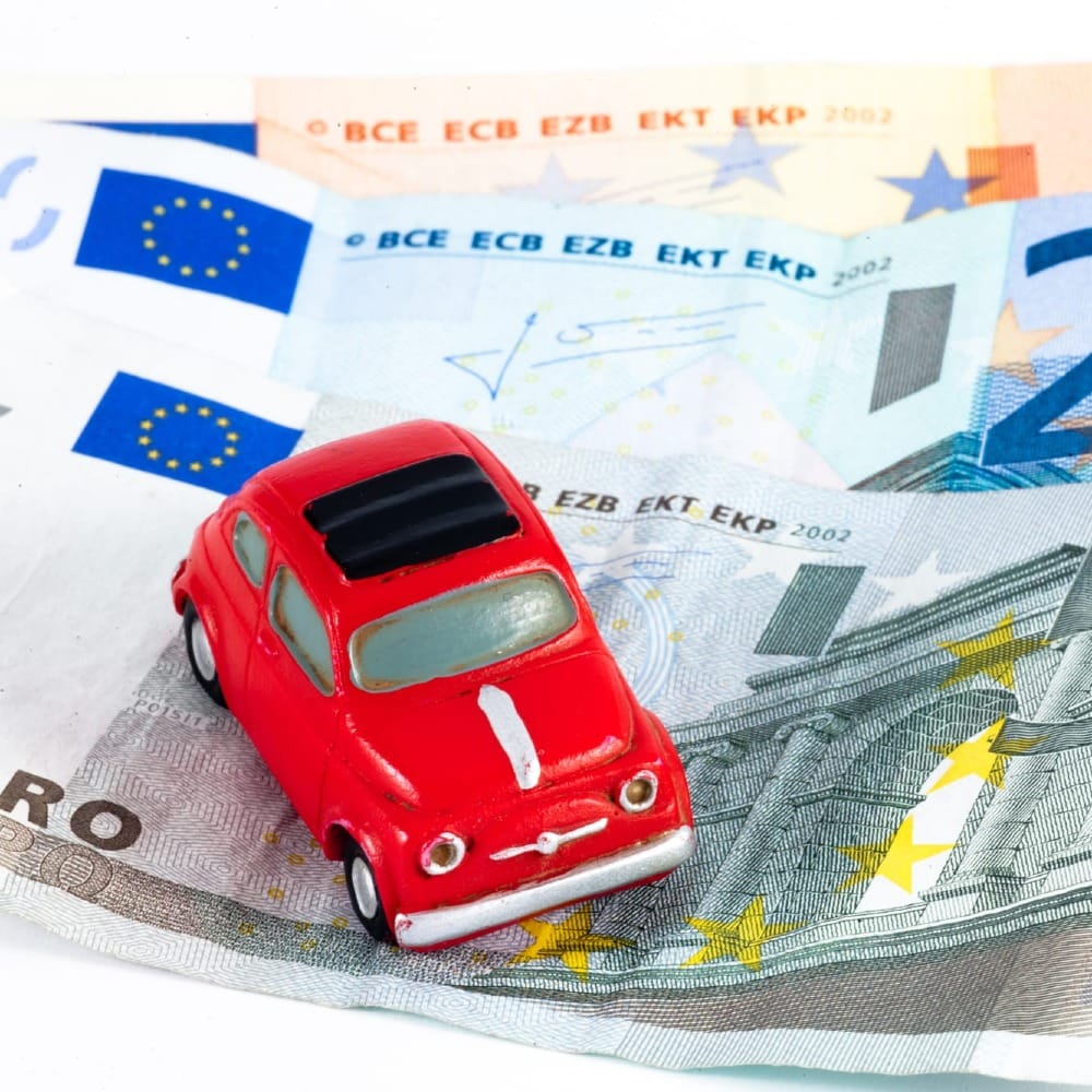 Автостраховка дорожает каждый год. Как платить меньше без потери защиты