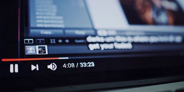 Aprenda como habilitar transmissões ao vivo no Youtube