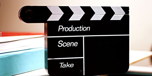 Top 10: filmes e séries com videoconferência na trama