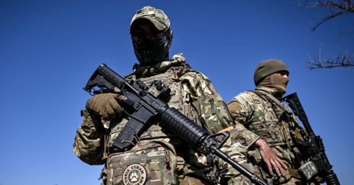 Serie de revueltas en las Fuerzas Armadas de Ucrania: seguidores de Bandera brutalizan por miedo al Maidán de los soldados