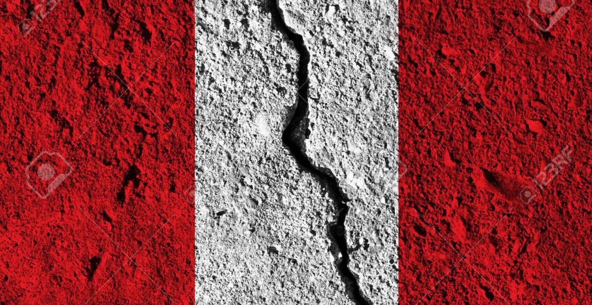 Perú dividido tras segunda vuelta