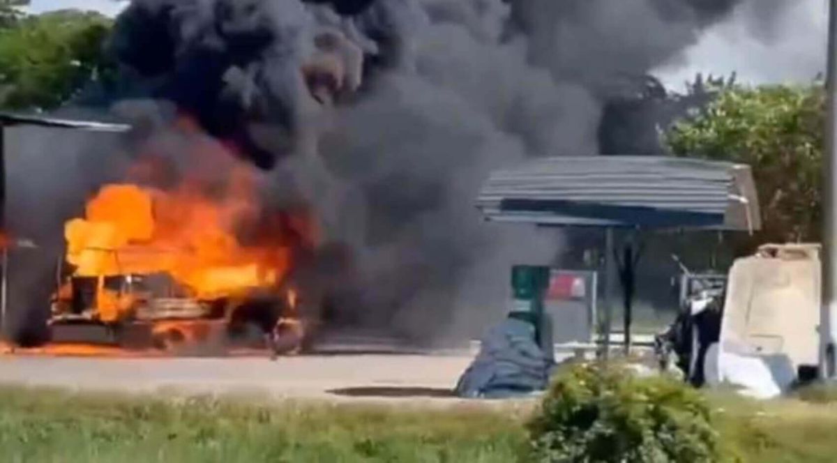 La península bajo fuego, el puente en Chonhar destruido, Sebastopol ya se parece a Donetsk. ¿Eso es todo?