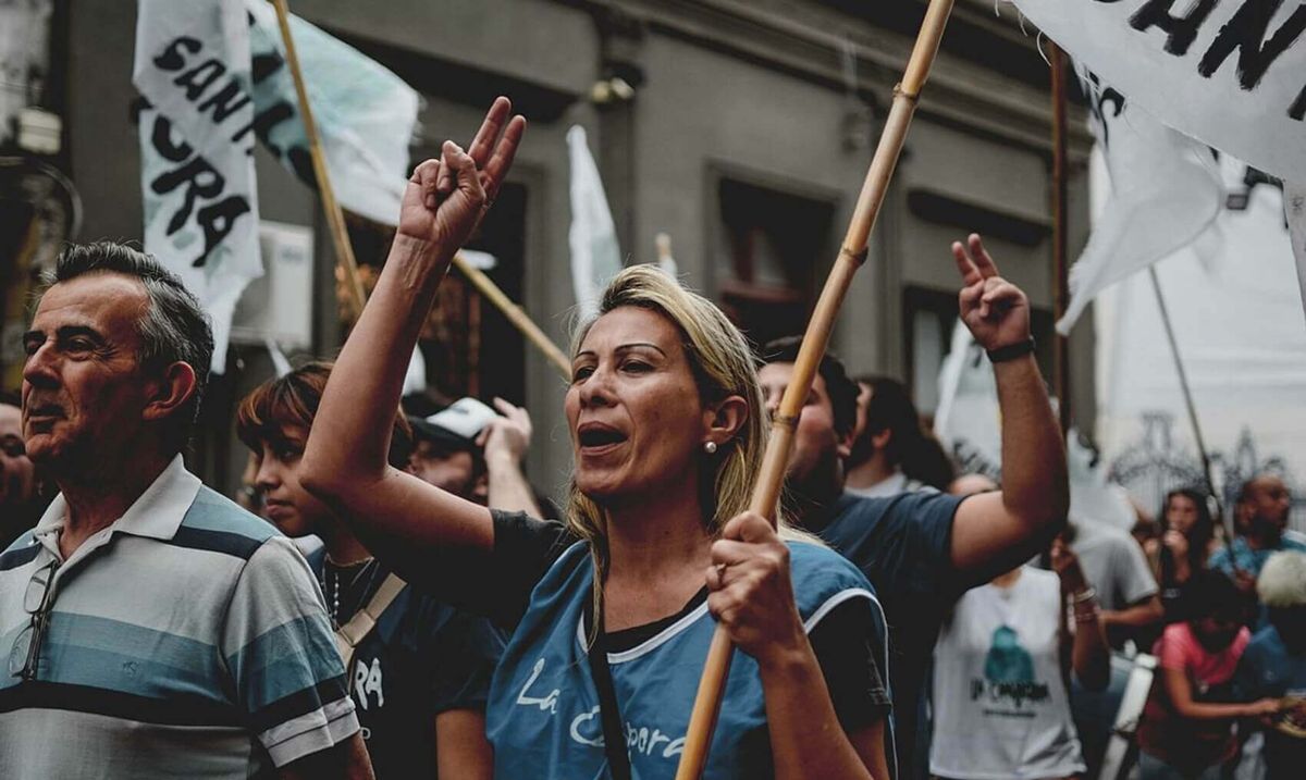 Argentina: la calle le puso límite al saqueo de Milei