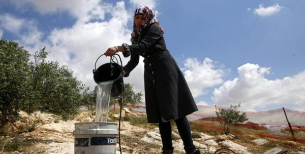 Cisjordania: un millón de mujeres palestinas sin acceso al agua