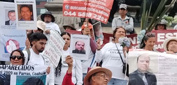 De cadenas y huesitos