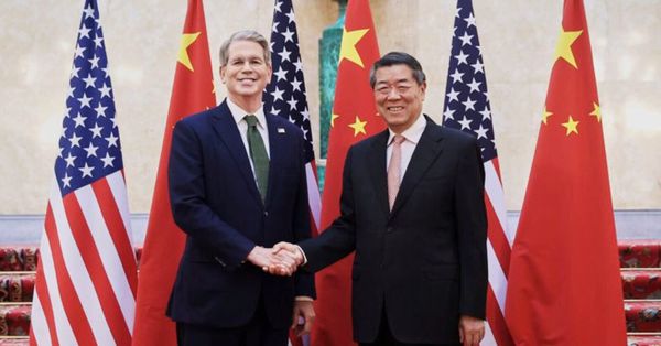 Donald Trump y Scott Bessent destruyen cualquier oportunidad de negociar el fin de la guerra con Irán