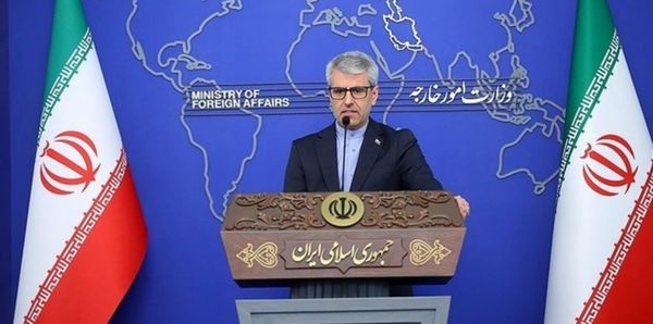Irán reitera su derecho a continuar el enriquecimiento de uranio y advierte de represalias si EE. UU. insiste con su bloqueo naval