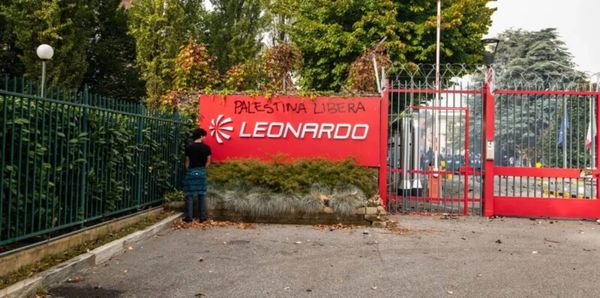 Lamentando la pena de muerte, la UE financia a los mercaderes de la muerte