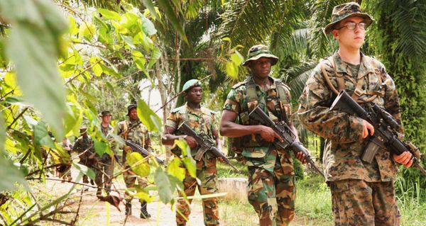 De la tontería a los hechos: cómo se forjó la presencia militar estadounidense en Ghana
