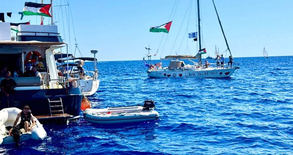 Israel ataca la flotilla de Sumud con destino a Gaza y detiene a 180 activistas