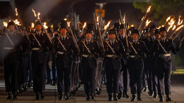 A espaldas de Ucrania, Alemania se prepara para un enfrentamiento militar con Rusia