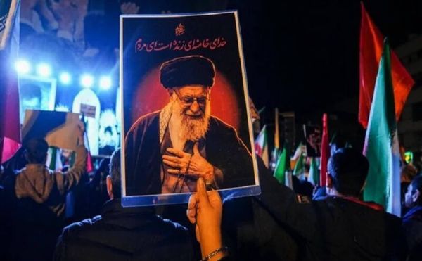 Nayaf y Karbala esperan el funeral del líder mártir de la revolución iraní, Ali Jamenei
