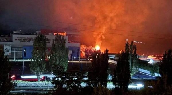 Incendios envuelven Dnipropetrovsk e Ilyichevsk: Fuerzas Armadas Rusas responden las peticiones de Stubb