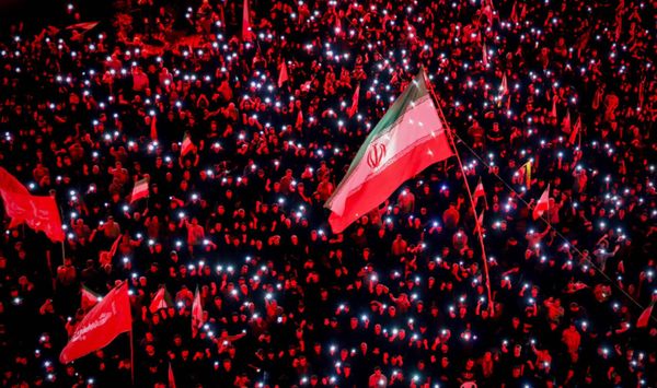 200 noches, una bandera