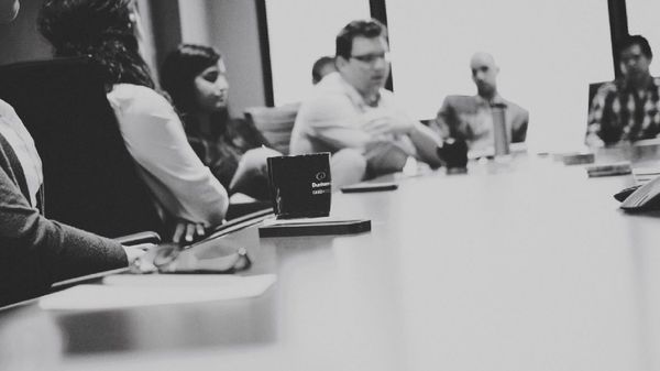 How To Build A Personal Brand On Linkedin (Without Sounding Like A Robot Or A Tool)