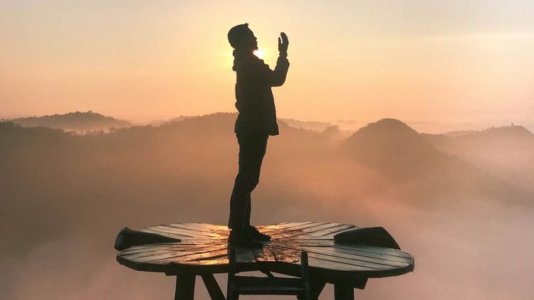 19. The Subtle Distinction Between Meditation and Prayer: Exploring Istikhara