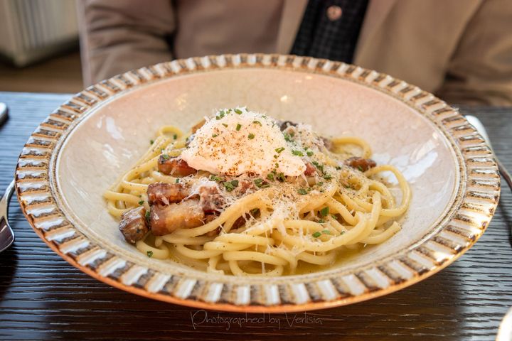 Willow, Sacramento, California