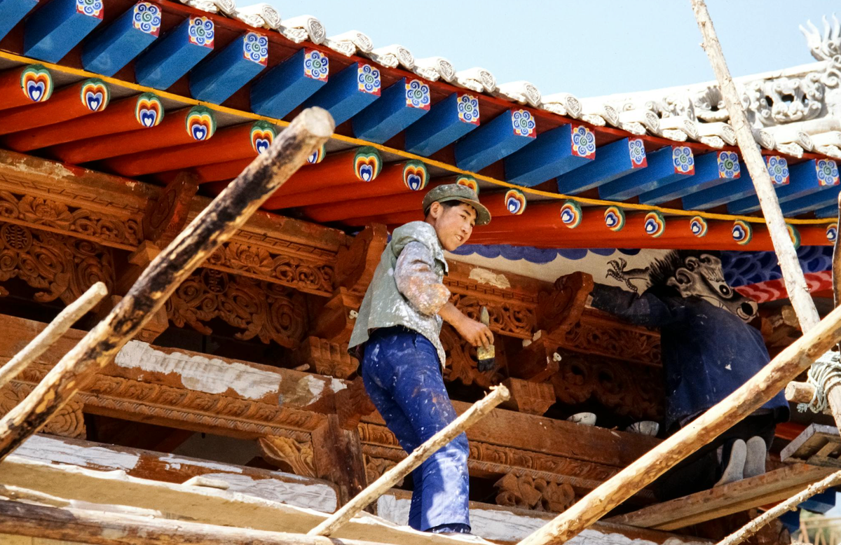 The Chinese Worker and You