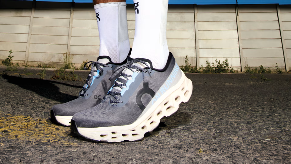 ASICS, HOKA, ON, Salomon — 2026년 포트폴리오 최적화
