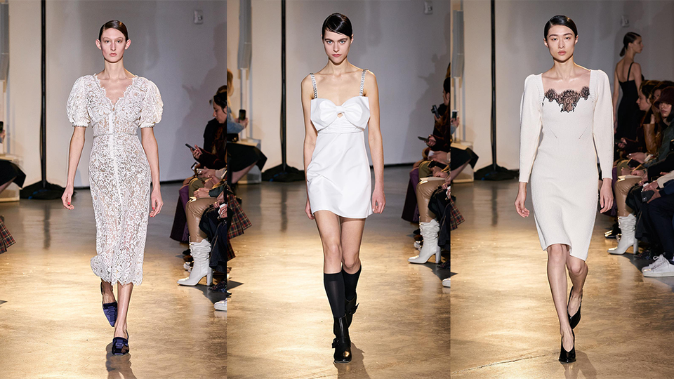 How Self-Portrait Grows