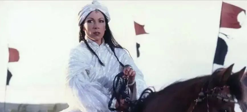 Kahina and Xena, Warrior Princesses