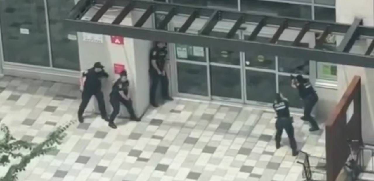 Three killed, including Montreal police officer, after shooting in Côte-des-Neiges