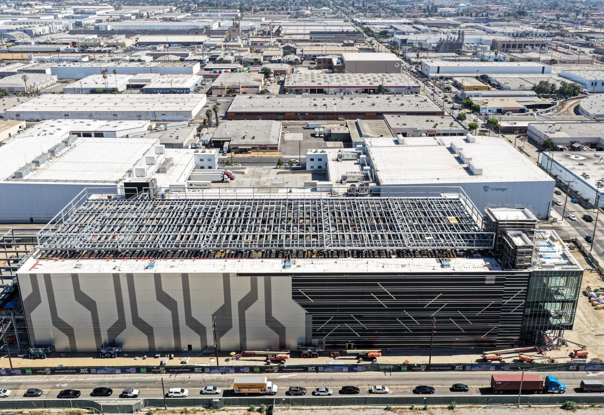 New York bans new AI data centers for a year