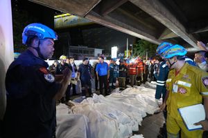 At least 28 killed in massive fire at Bangkok restaurant