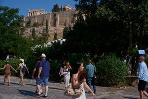Two Americans stabbed near Acropolis in Athens