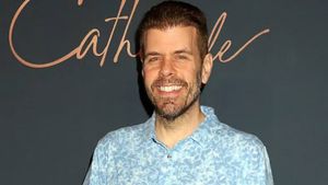 Perez Hilton livestreams apparent self-harm on TikTok