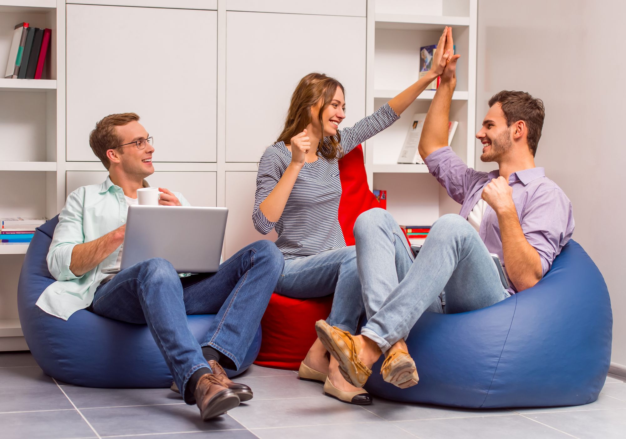 5 Tips on Introducing LMS For Corporate Training Purposes - An Overview of Features and Steps You Should Consider