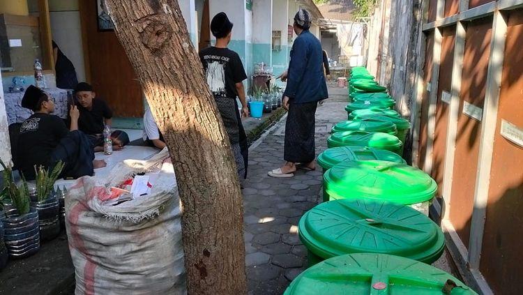 Ecotheology-Driven Zero Waste at Krapyak Boarding School