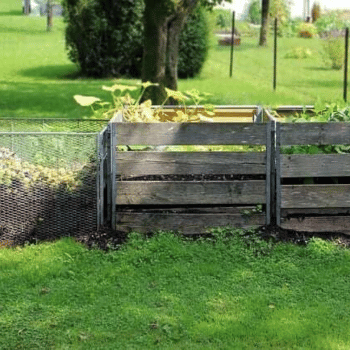 Compost receptacles for cat litter