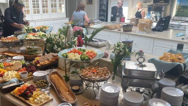 7 Secrets to an Amazing Informal, Non-Sit Down, Dinner Party