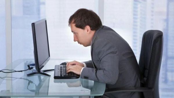 Should I Use Armrests While Typing? A Useful Guide for Better Ergonomics