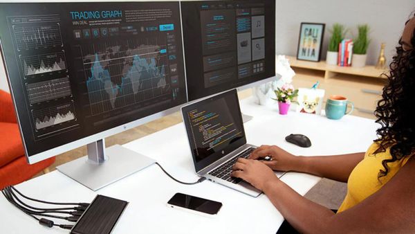 Top Tips for Effortlessly Connecting Your Laptop to an External Monitor in Minutes