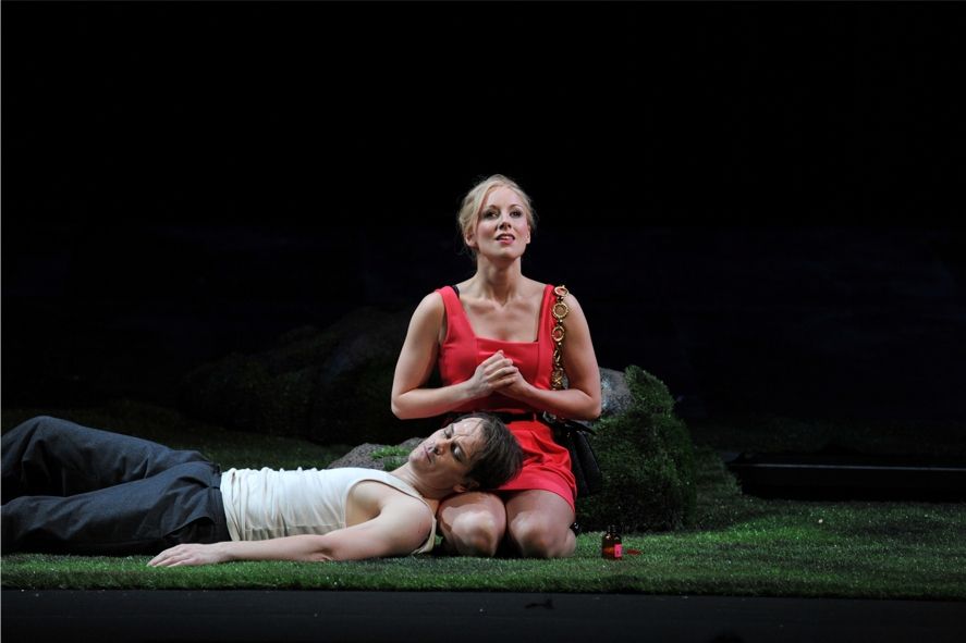 Deutsche Oper am Rhein / RAKES PROGRESS © Hans Joerg Michel Deutsche Oper am Rhein / RAKES PROGRESS © Hans Joerg Michel