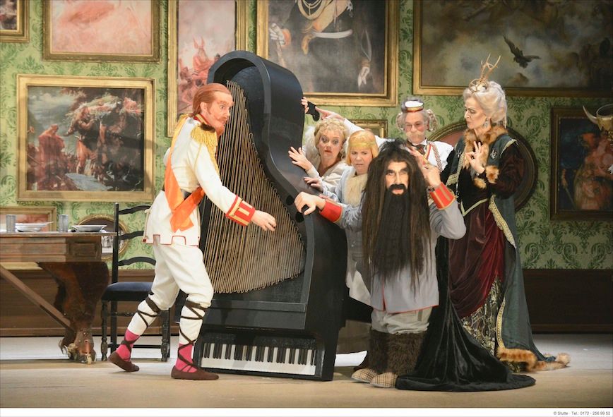 Theater Krefeld / Die lustigen Nibelungen © Matthias Stutte Theater Krefeld / Die lustigen Nibelungen © Matthias Stutte