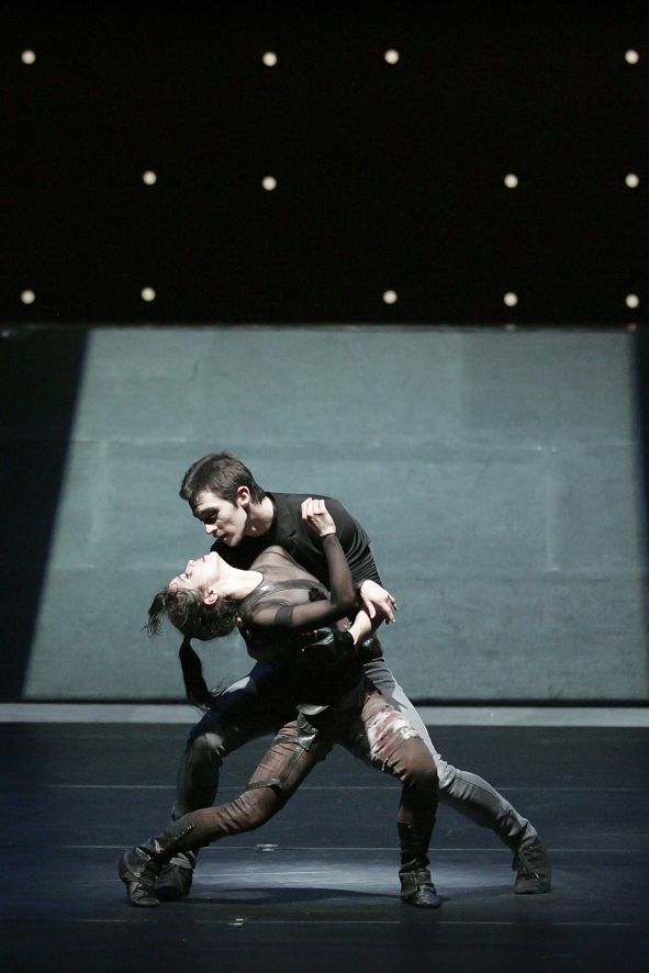 Anhaltisches Theater Dessau / Laura Costa Chaud, Jonathan Augereau © Claudia Heysel Anhaltisches Theater Dessau / Laura Costa Chaud, Jonathan Augereau © Claudia Heysel