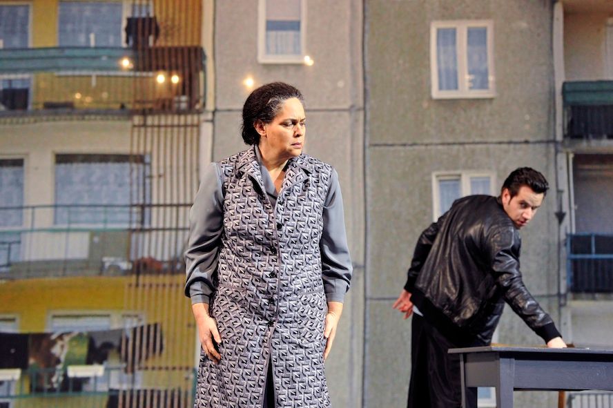 Wuppertaler Bühnen / Bluthochzeit - Dalia Schaechter, Gregor Henze © Uwe Stratmann