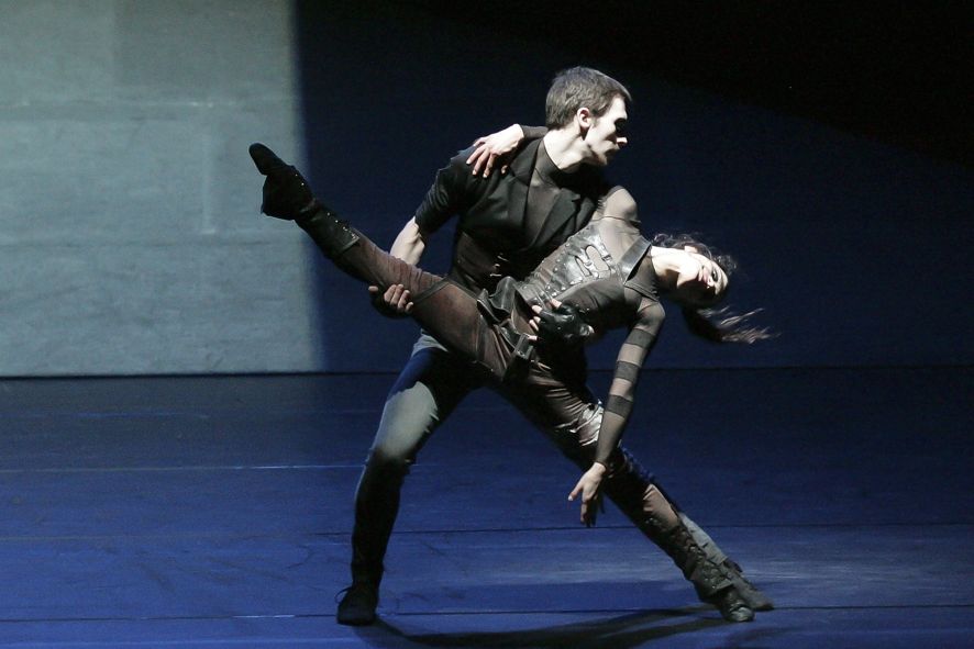 Anhaltisches Theater Dessau / Jonathan Augereau, Laura Costa Chaud © Claudia Heysel Anhaltisches Theater Dessau / Jonathan Augereau, Laura Costa Chaud © Claudia Heysel