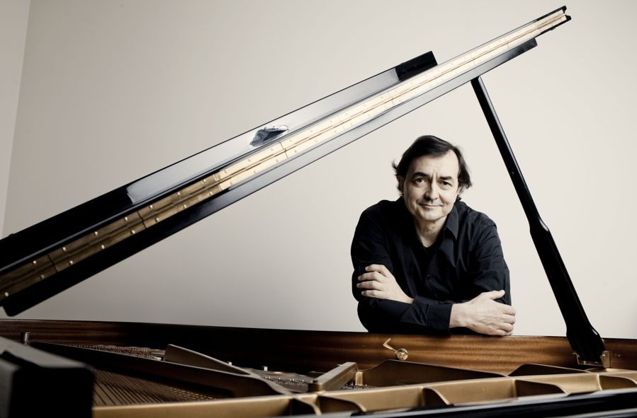 Klavier-Festival Ruhr 2013/ Pierre-Laurent Aimard © Marco Borggreve Klavier-Festival Ruhr 2013/ Pierre-Laurent Aimard © Marco Borggreve